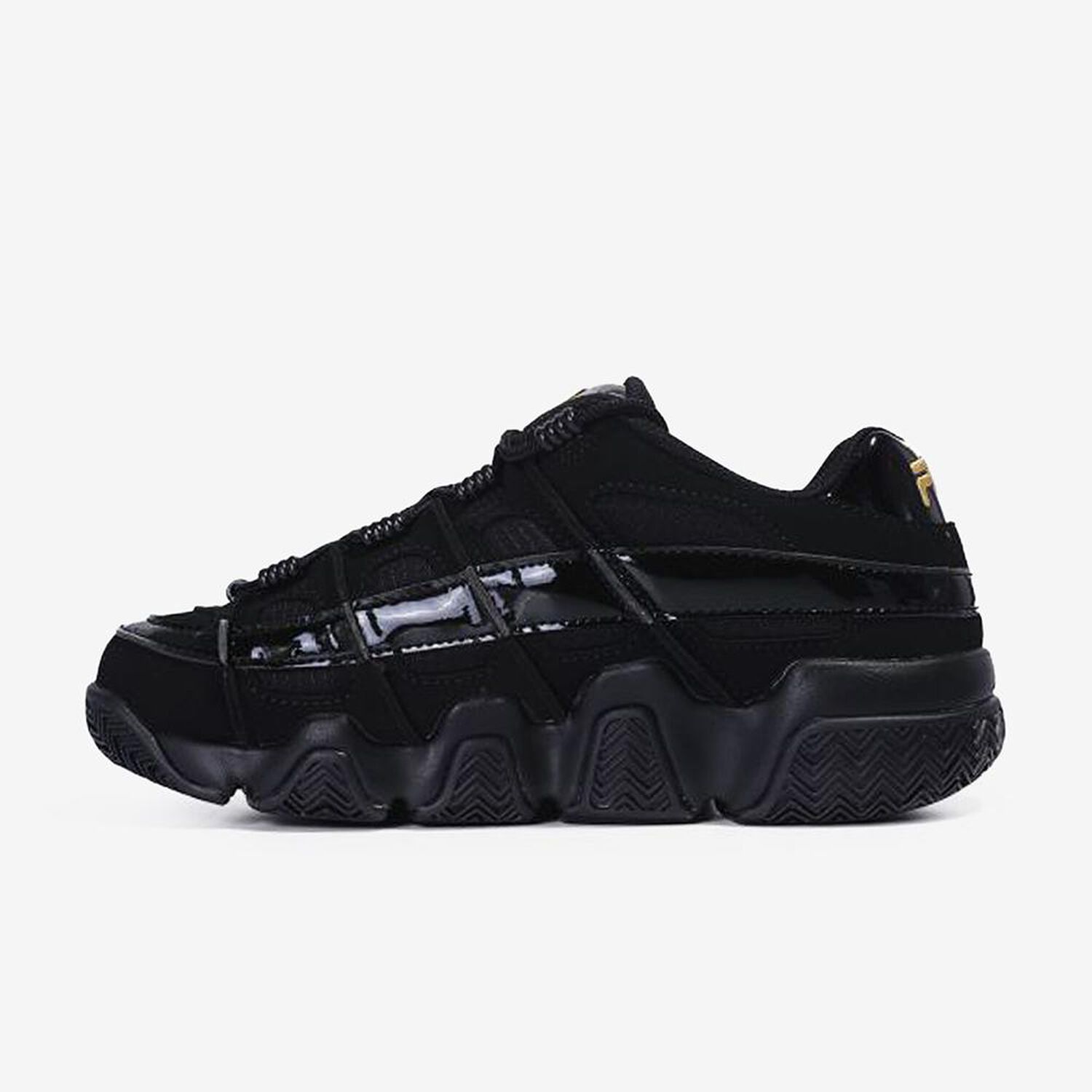 Zapatilla Urbana Fila Uproot Negro Mujer image number 1.0