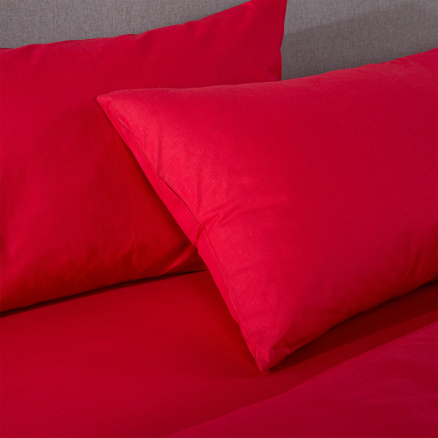 Plumon Bicolor Rojo Gris Arthome 1.5 Plaza image number 3.0