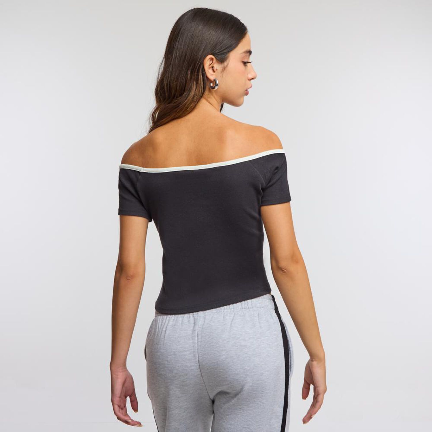 Polera Crop Manga Corta Con Hombros Descubiertos Cuello Redondo Mujer Freedom image number 3.0