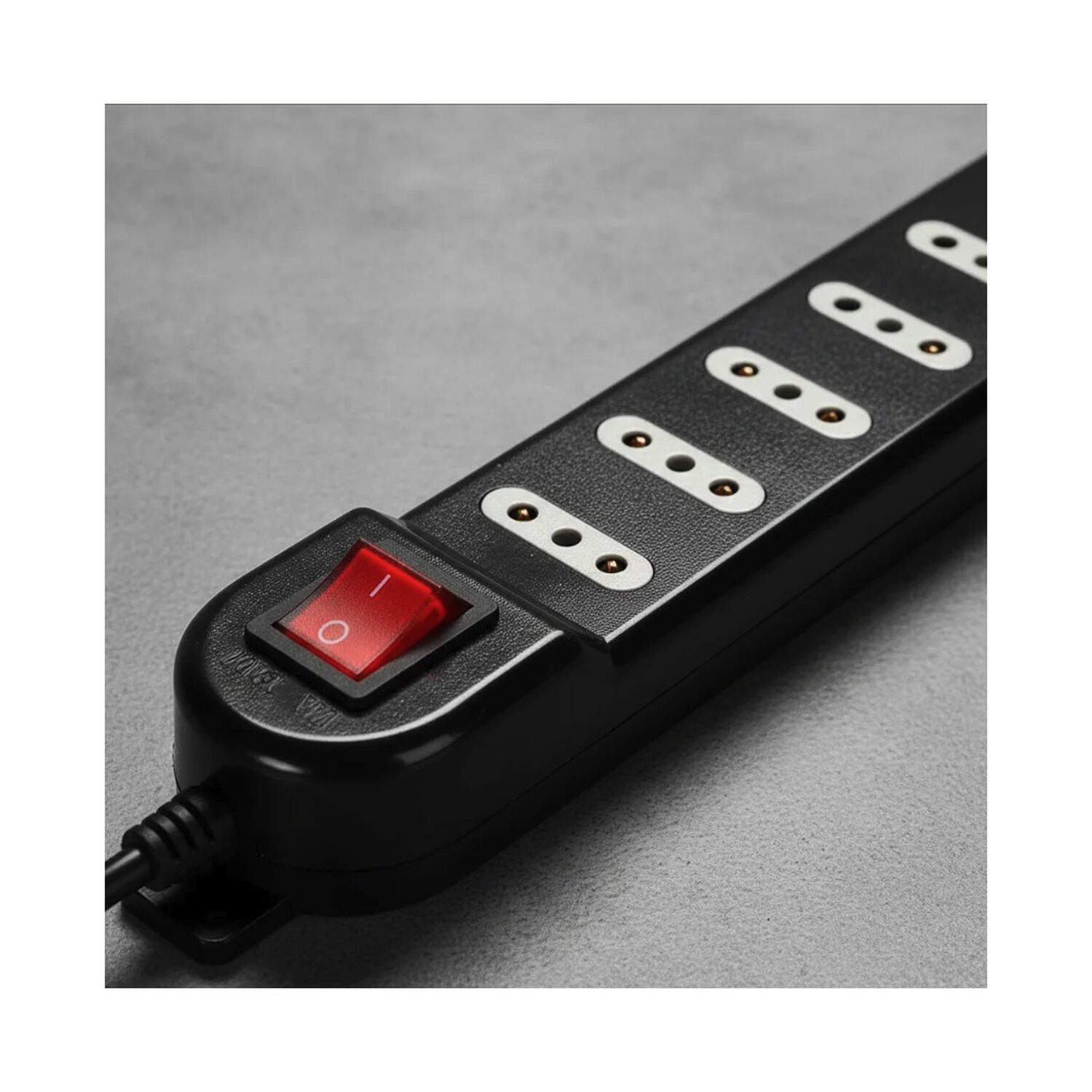 Alargador Macrotel 6 Tomas 3m Con Switch Negro image number 2.0