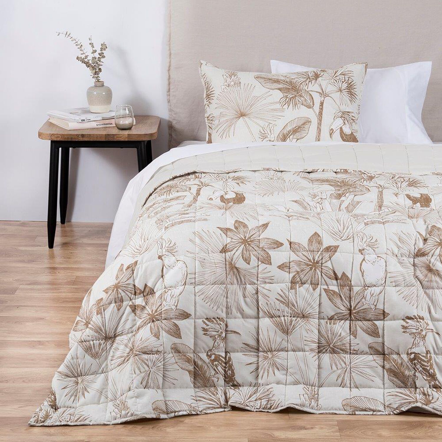 Quilt Est Birds 1.5 Pl Camel image number 0.0
