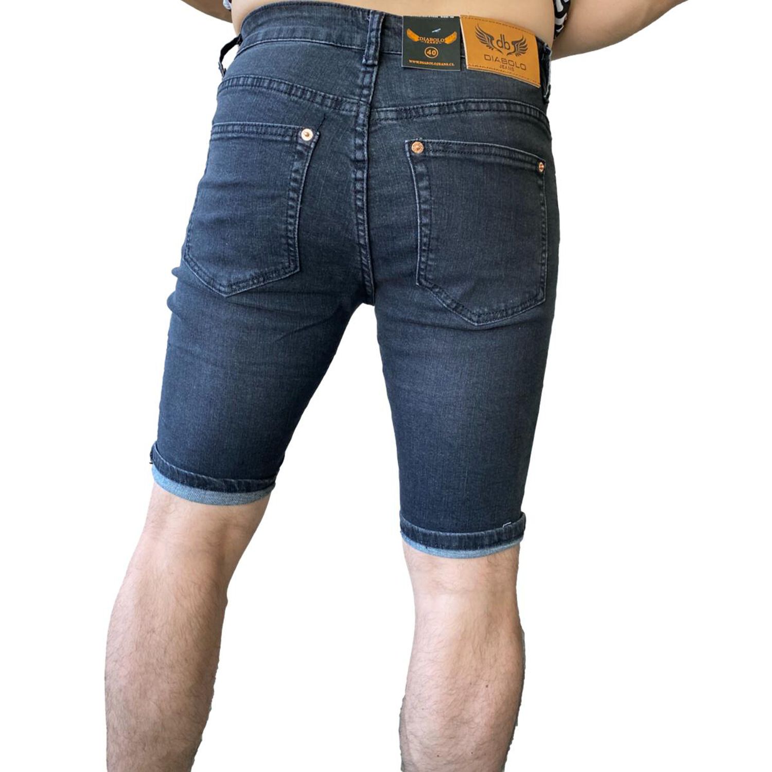 Short S&uacute;per Slim Fit Gris image number 3.0