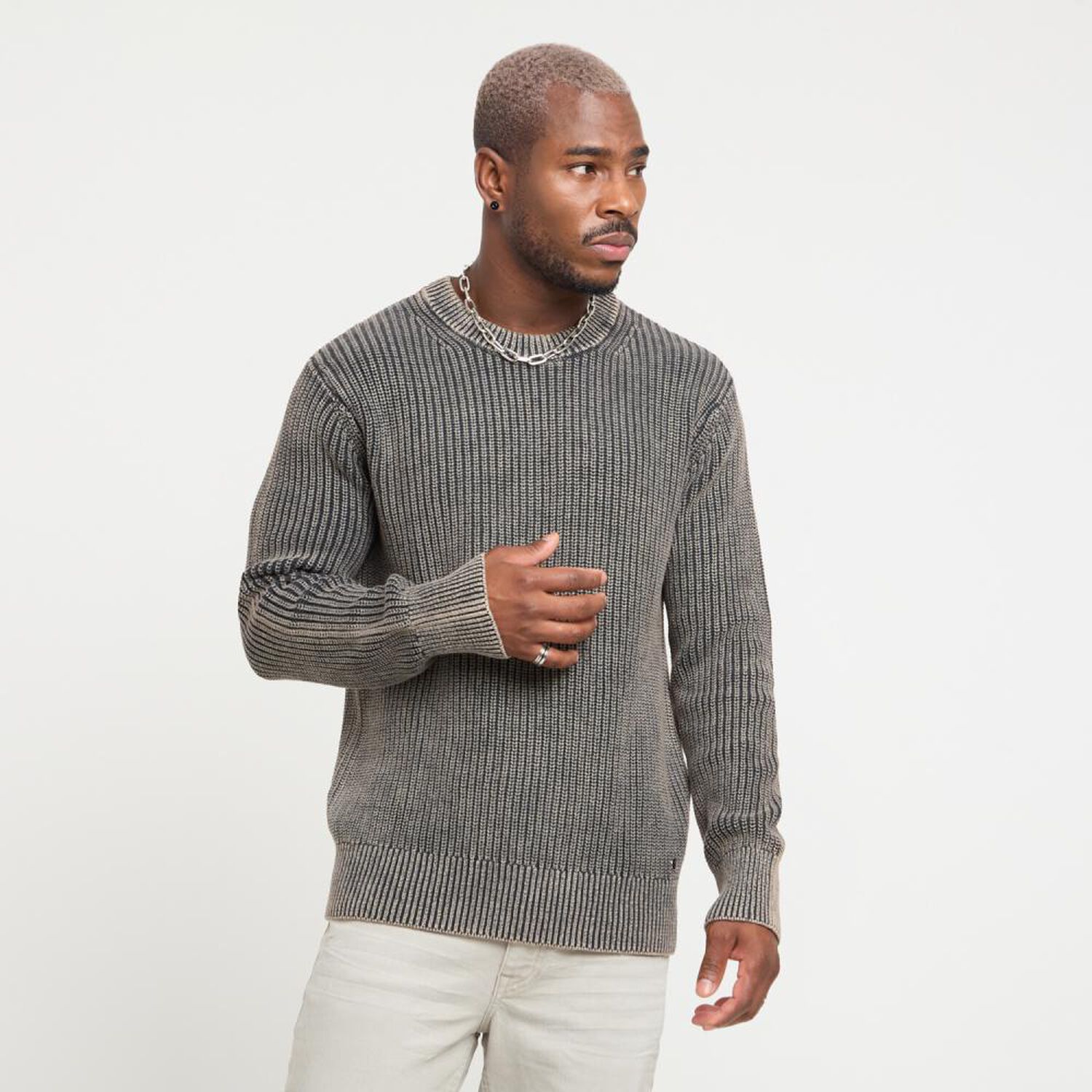 Sweater Liso Slim Manga Larga Cuello Redondo Hombre Rolly Go image number 0.0