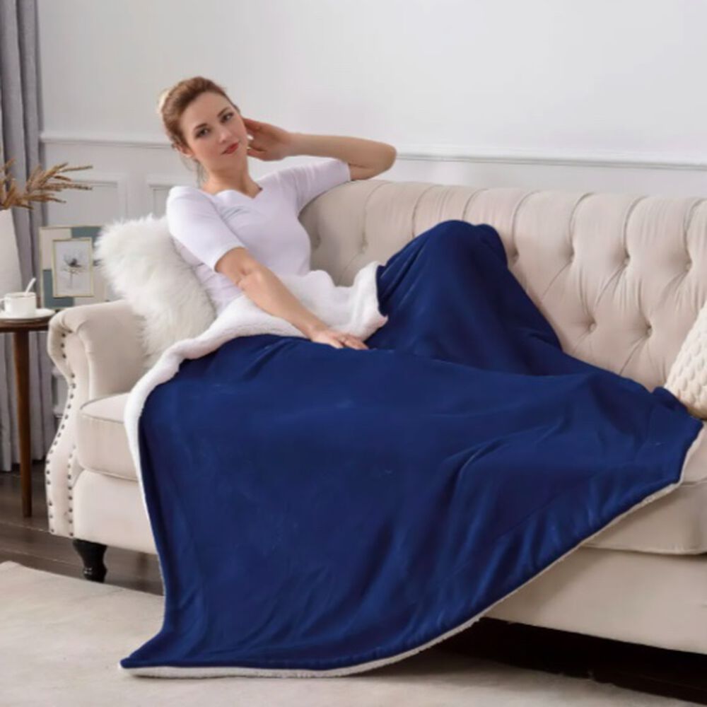 Frazada Con Chiporro Color Azul image number 2.0