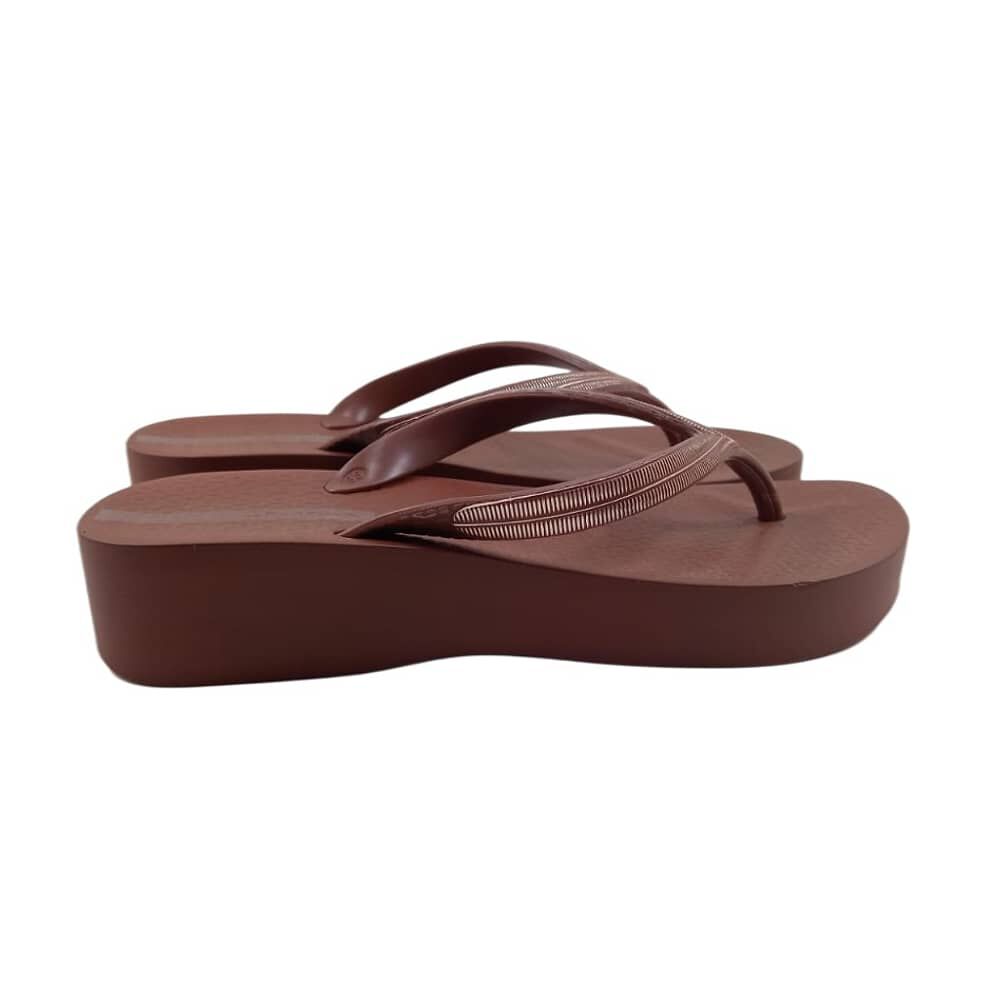 Sandalia Mujer Mesh Marr&oacute;n Ipanema image number 0.0