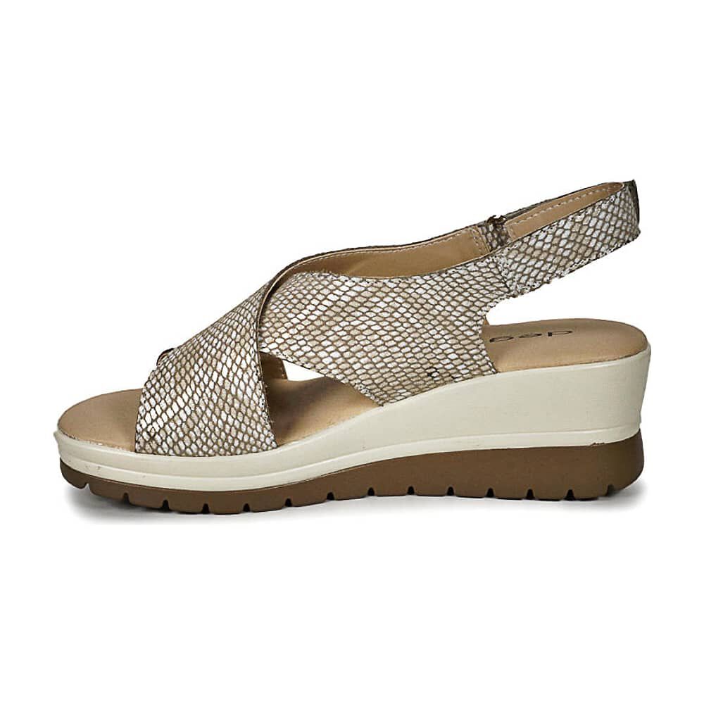 Sandalia Cuero Ebere Beige image number 4.0