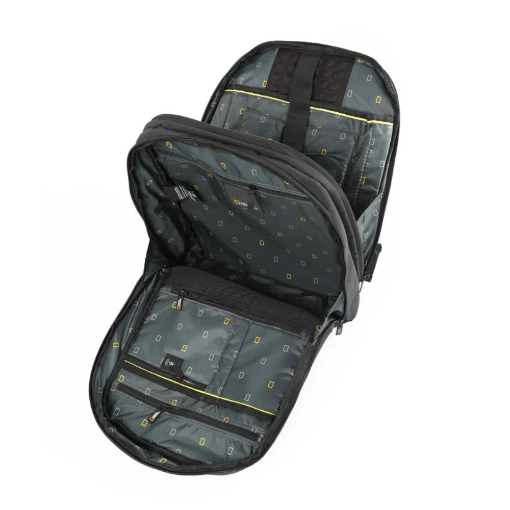 Mochila Natgeo Mutation Rpet Impermeable Negro 22lt image number 6.0