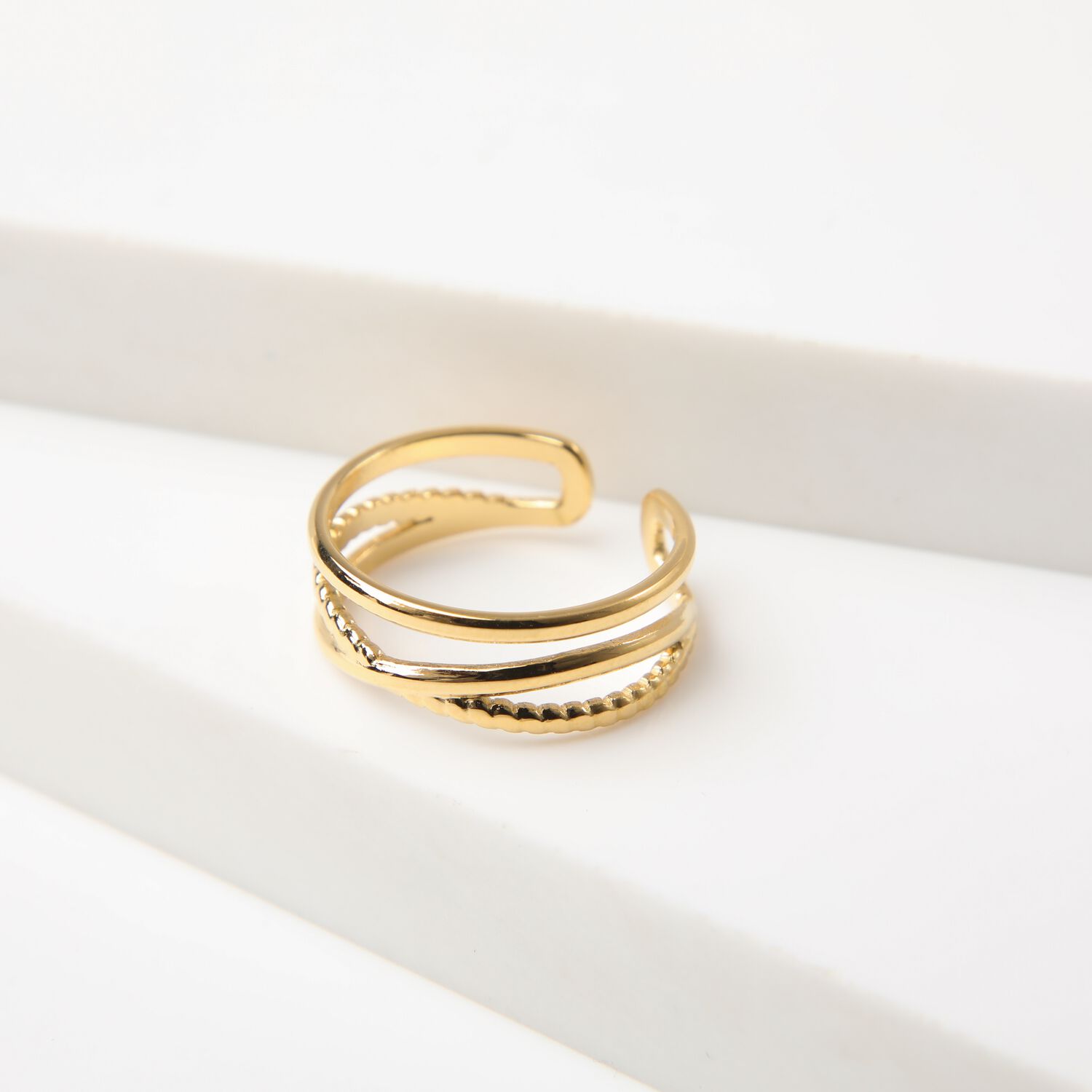 Anillo 19v69 Dorado Mujer Str402 image number 0.0