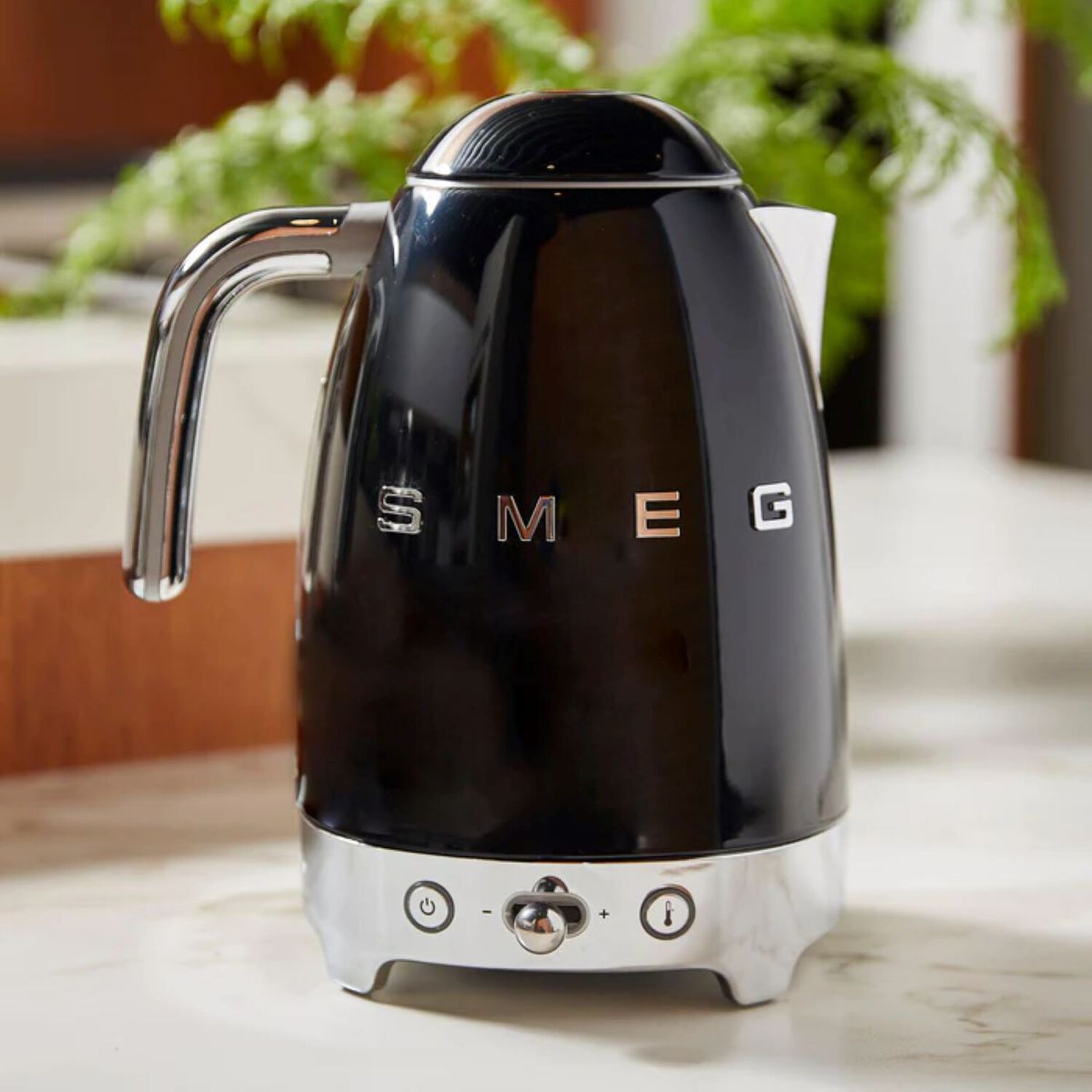 Hervidor Smeg Pro Negro Modelo Klf04bleu image number 3.0