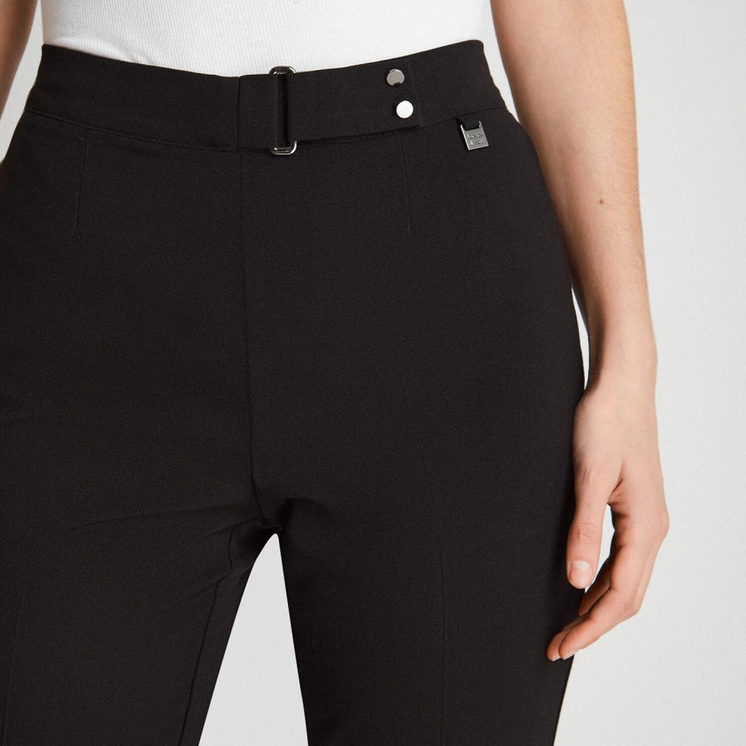 Pantal&oacute;n Tiro Medio Straight Mujer Lorenzo Di Pontti image number 3.0