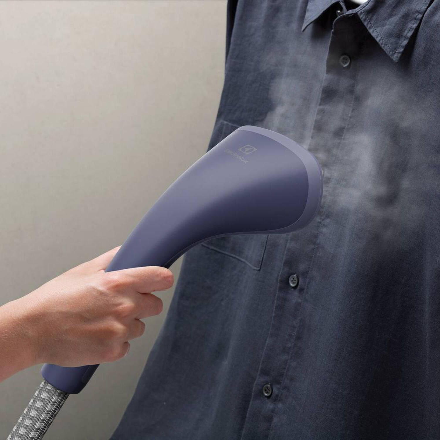 Vaporizador De Prenda Electrolux Egs20 / 1800 W image number 7.0