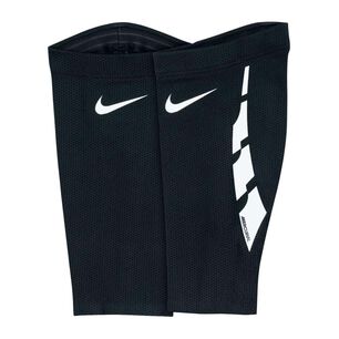 Canilleras Nike