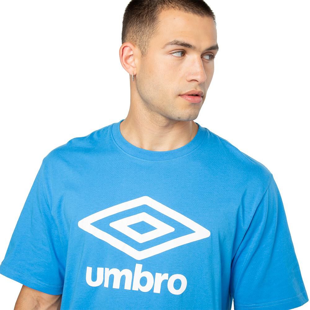 Polera Deportiva Hombre Umbro Essentials Big Logo image number 3.0