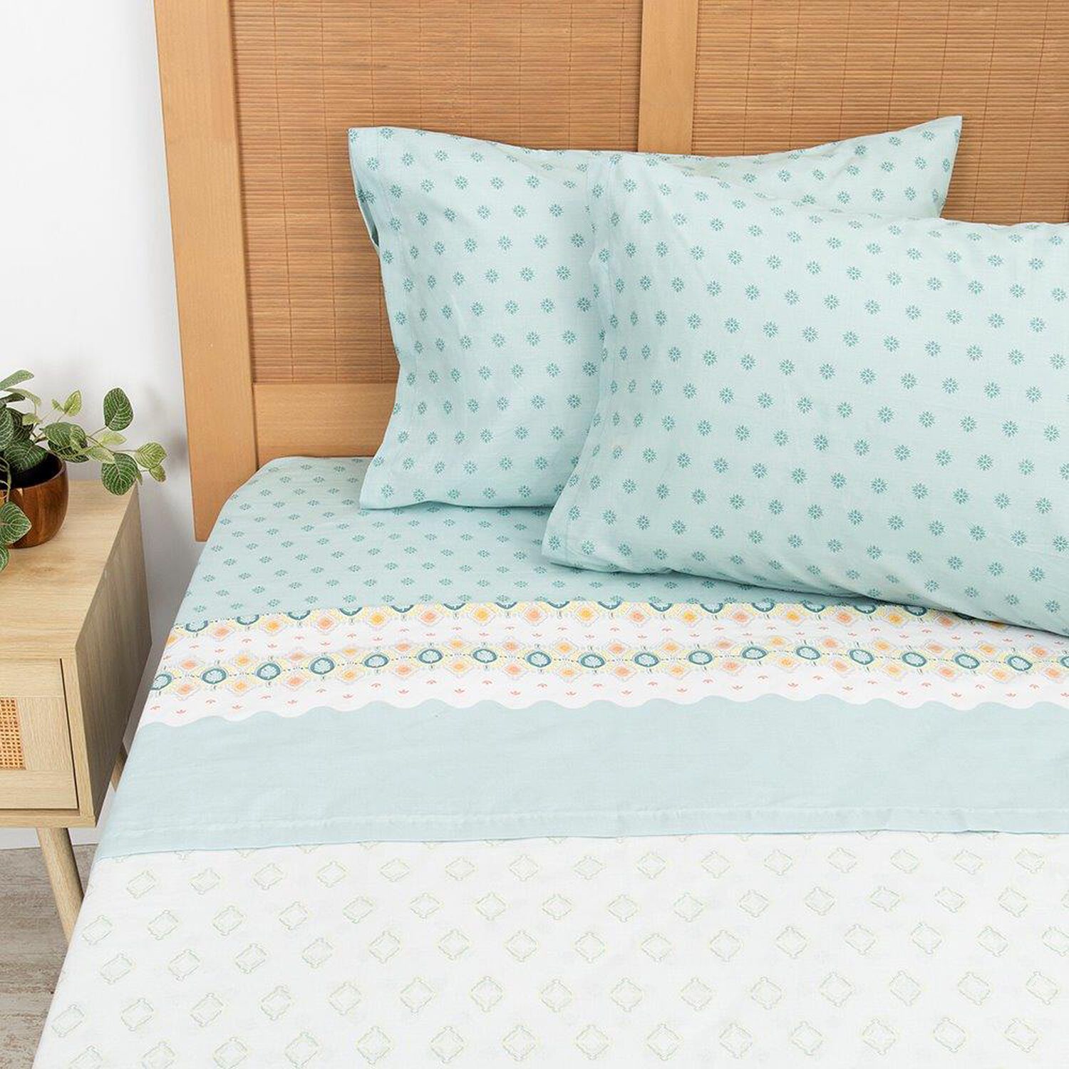 Sabana Estampadas 144 Hilos King Cisne image number 1.0