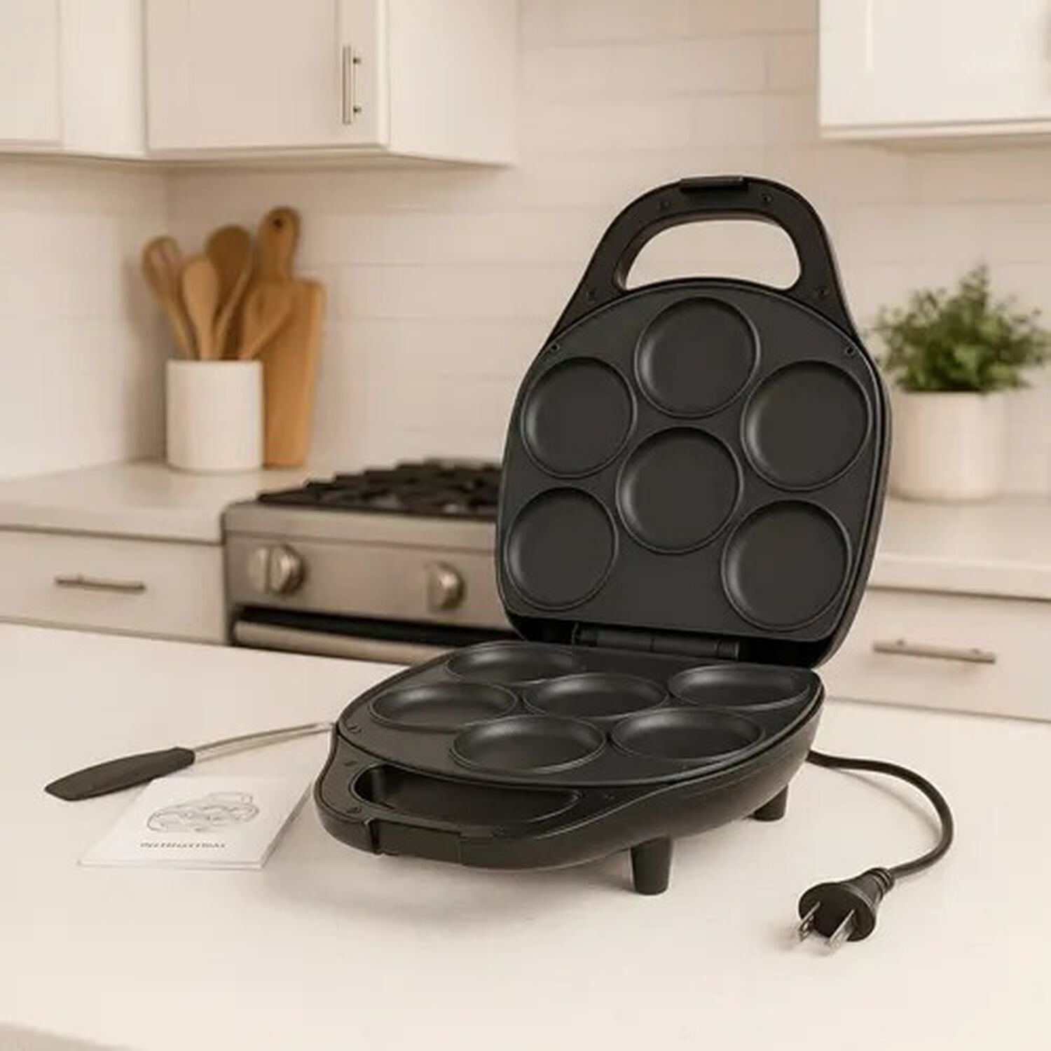 Maquina De Muffins Arepas Tostador Multiuso Antiadherente 1400w 6 Cavidades Marca Ackiliss image number 4.0