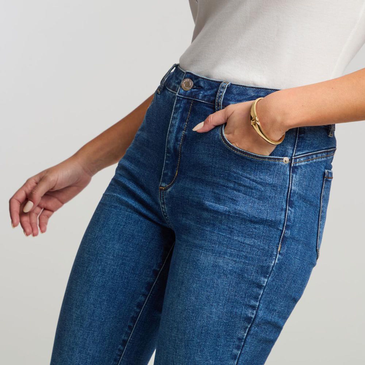 Jeans Focalizado Tiro Medio Straight Mujer Kimera image number 4.0