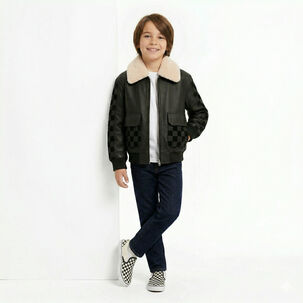 Cazadora De Piel Con Cuello Afelpado Y Grandes Bolsillos