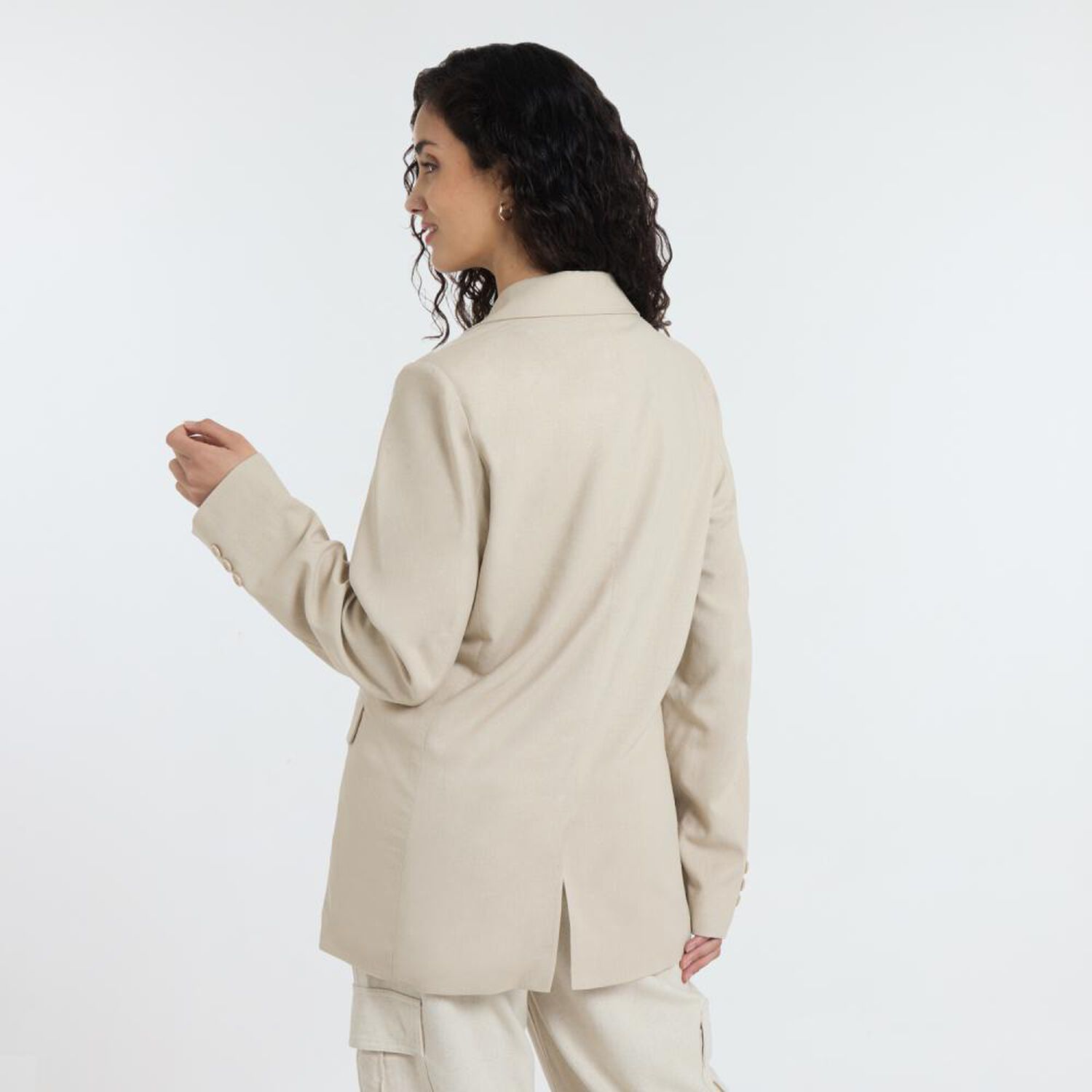 Blazer Lino Con Bot&oacute;n Cuello Solapa Mujer Freedom image number 3.0