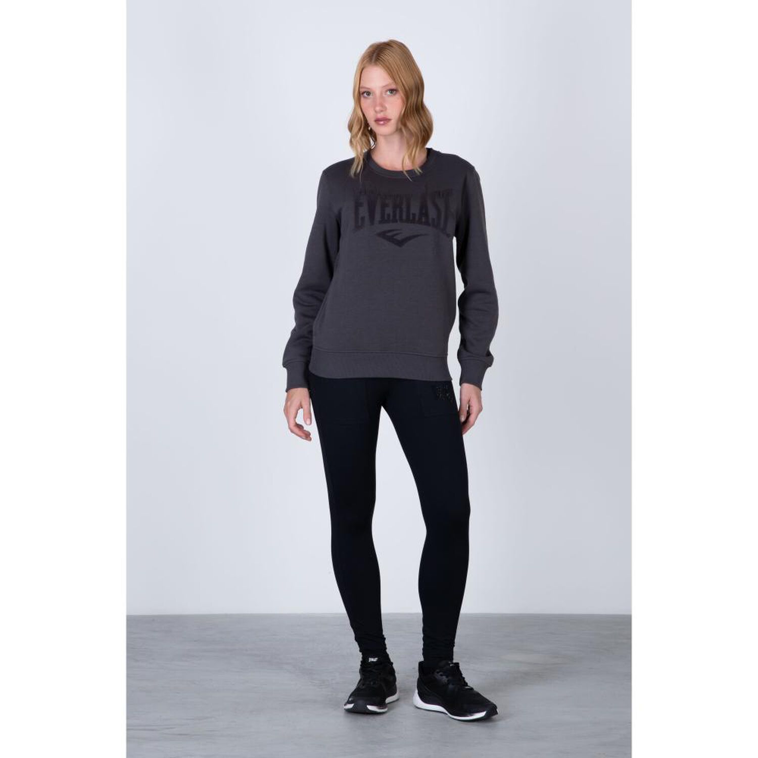 Poler&oacute;n Deportivo Mujer Everlast image number 3.0