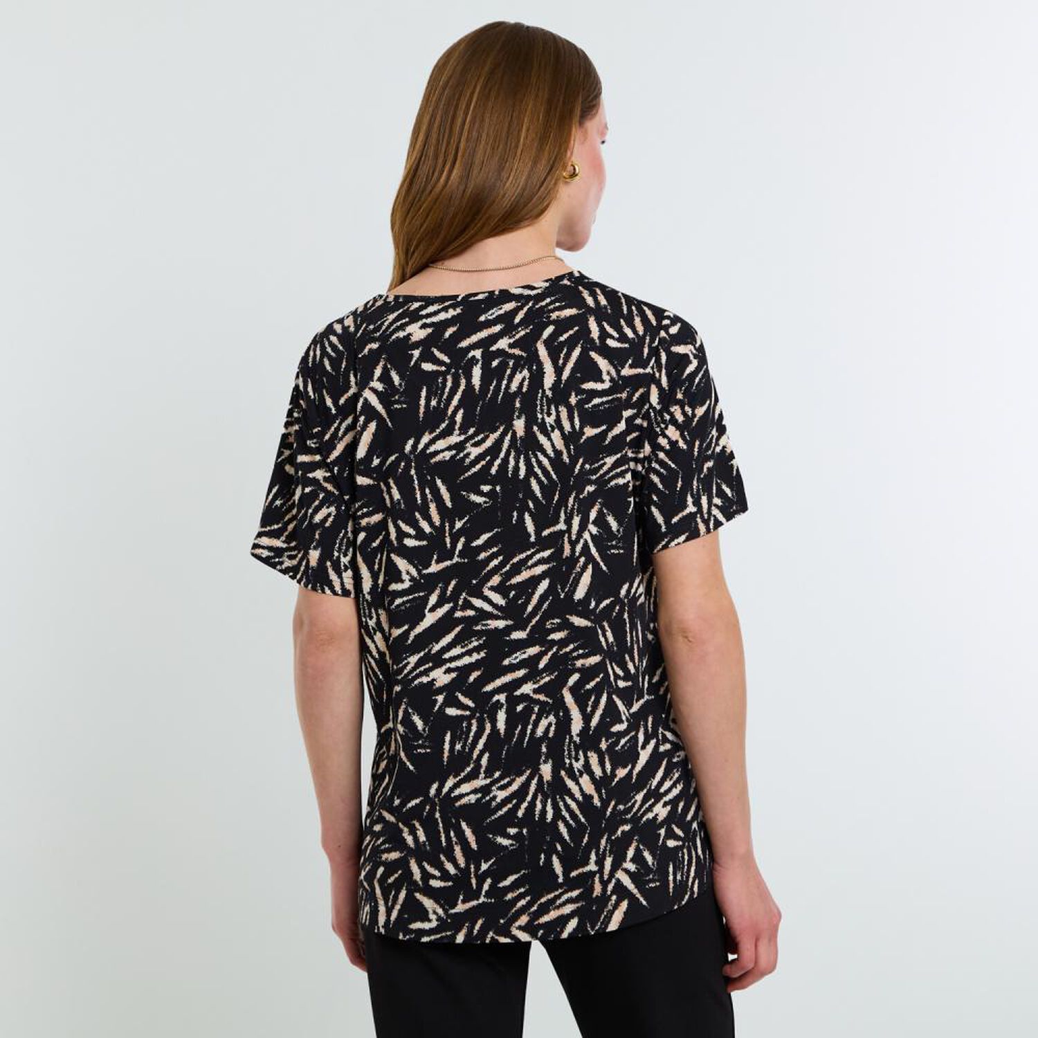 Polera Full Print Manga Corta Cuello Redondo Mujer Lesage image number 3.0