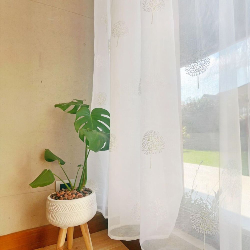Set De 02 Visillos Bordados Con Argollas 140x230 Cm Mod08 image number 1.0