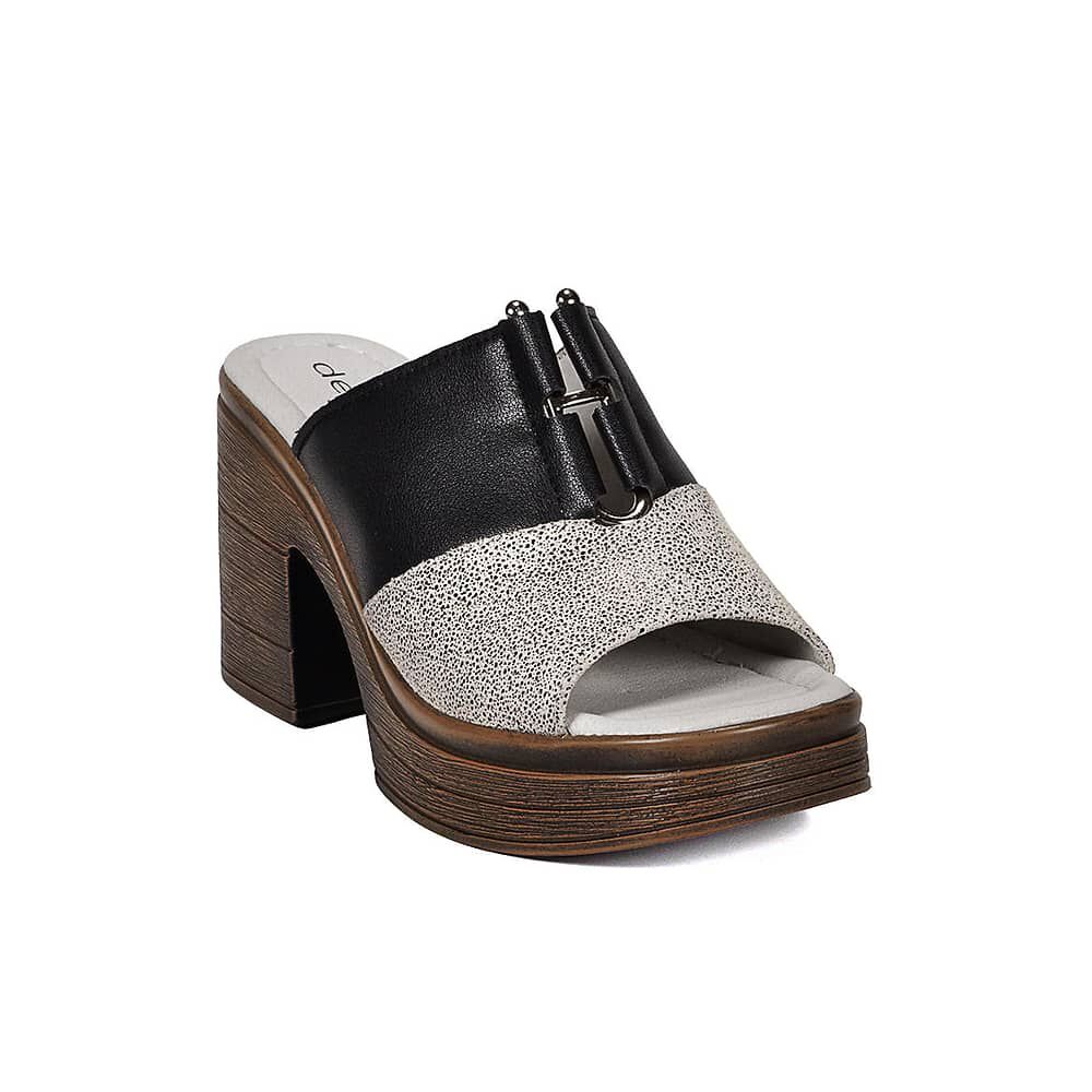 Sandalia Cuero Wilany Negro Print image number 5.0