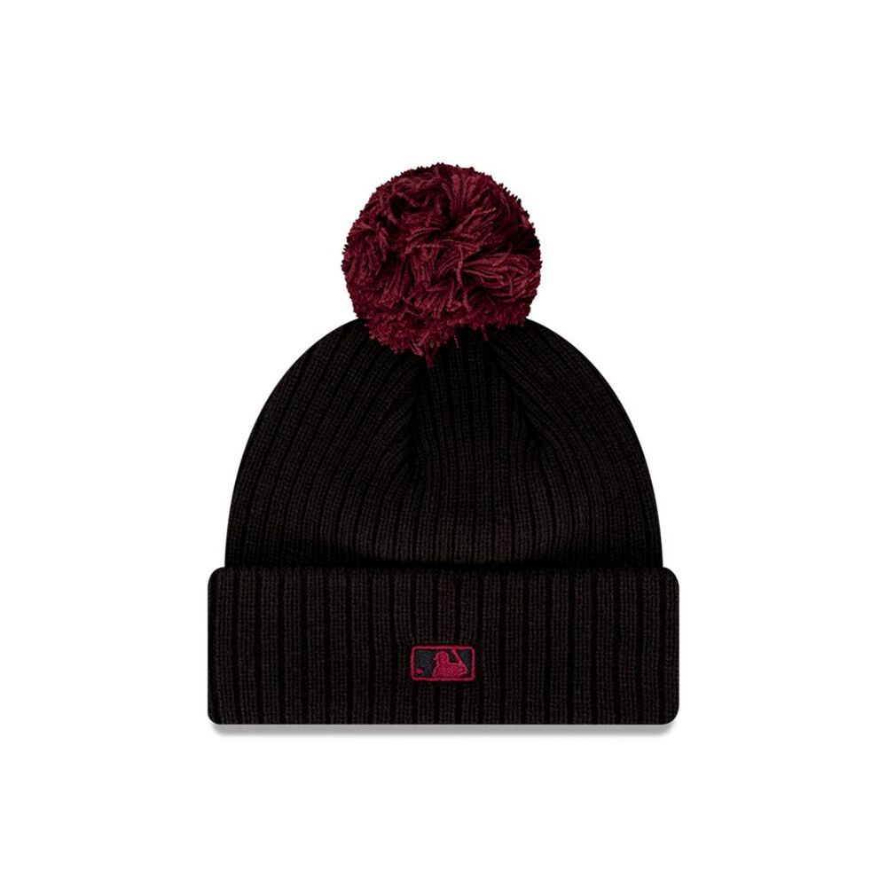 Beanie New York Yankees Seasonal Purple image number 1.0