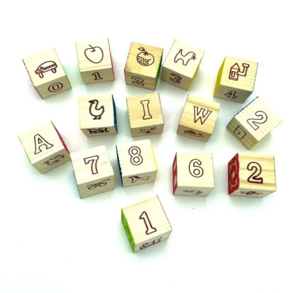 Set De 27 Cubos De Madera Con Letras Y N&uacute;meros Para Ni&ntilde;os image number 1.0