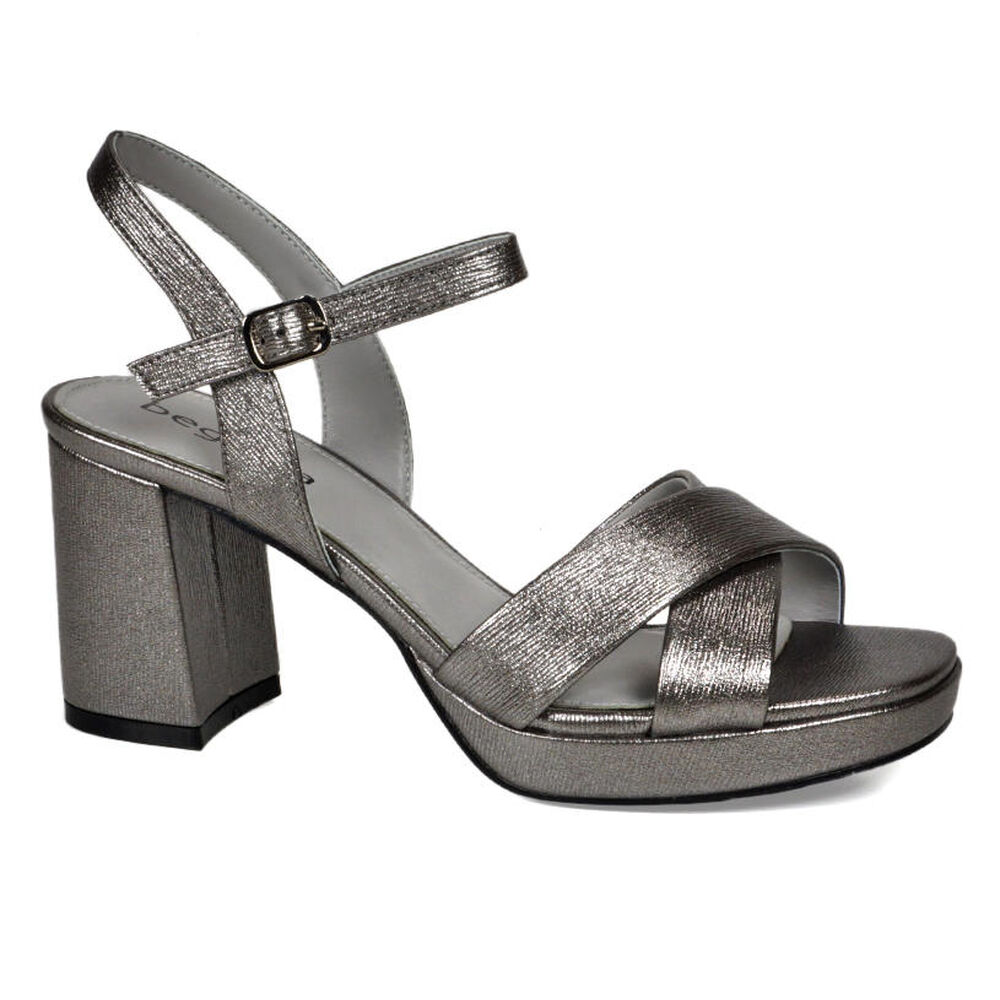 Sandalia Jordina Plateado image number 0.0