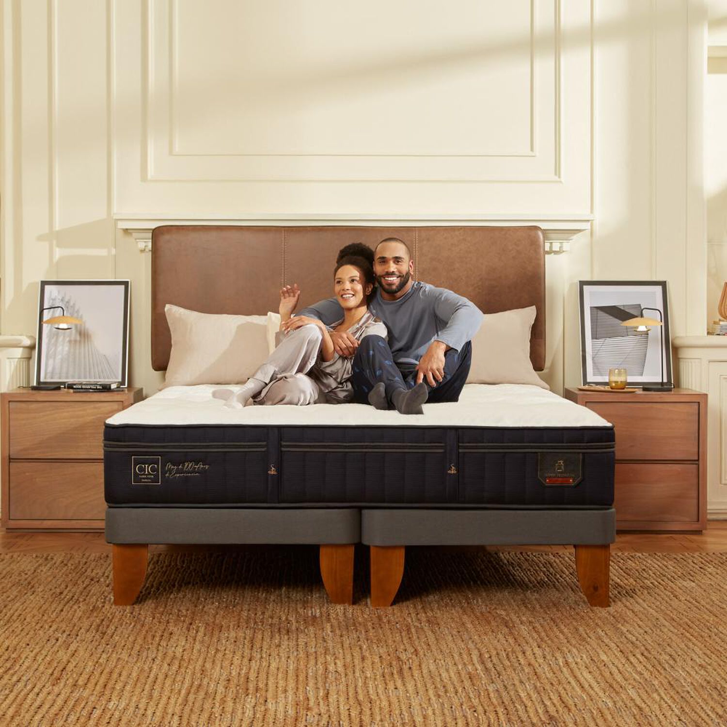 Cama Europea Cic Super Premium / King / Base Dividida + Set De Maderas image number 6.0