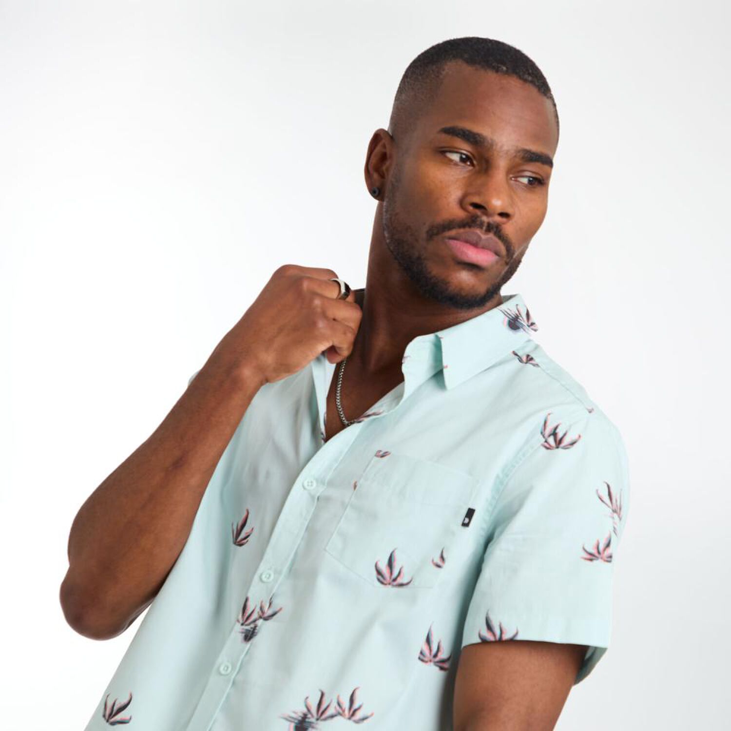 Camisa Estampada Slim Manga Corta Hombre Rolly Go image number 4.0