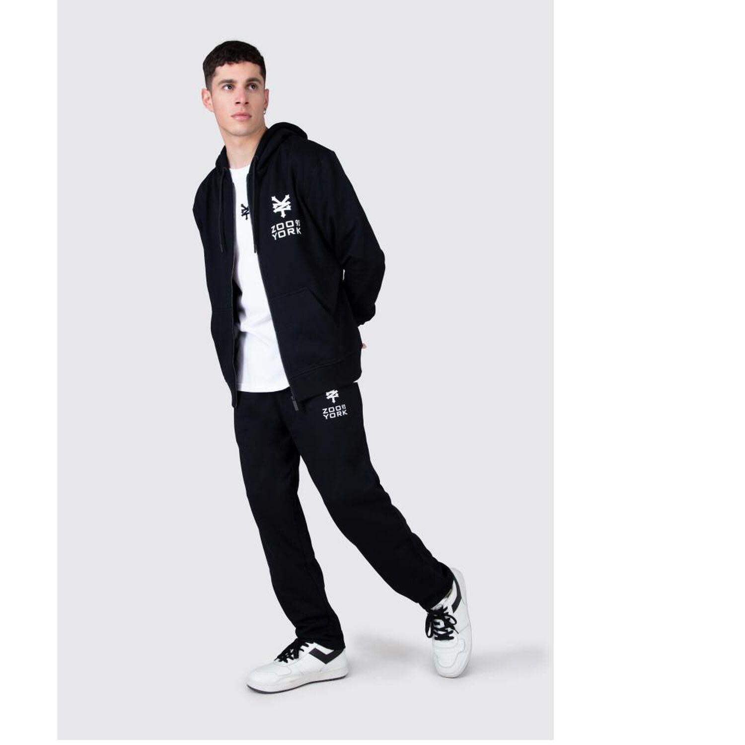 Jogger Pretina Elasticada Tiro Medio Regular Hombre Zoo York image number 2.0