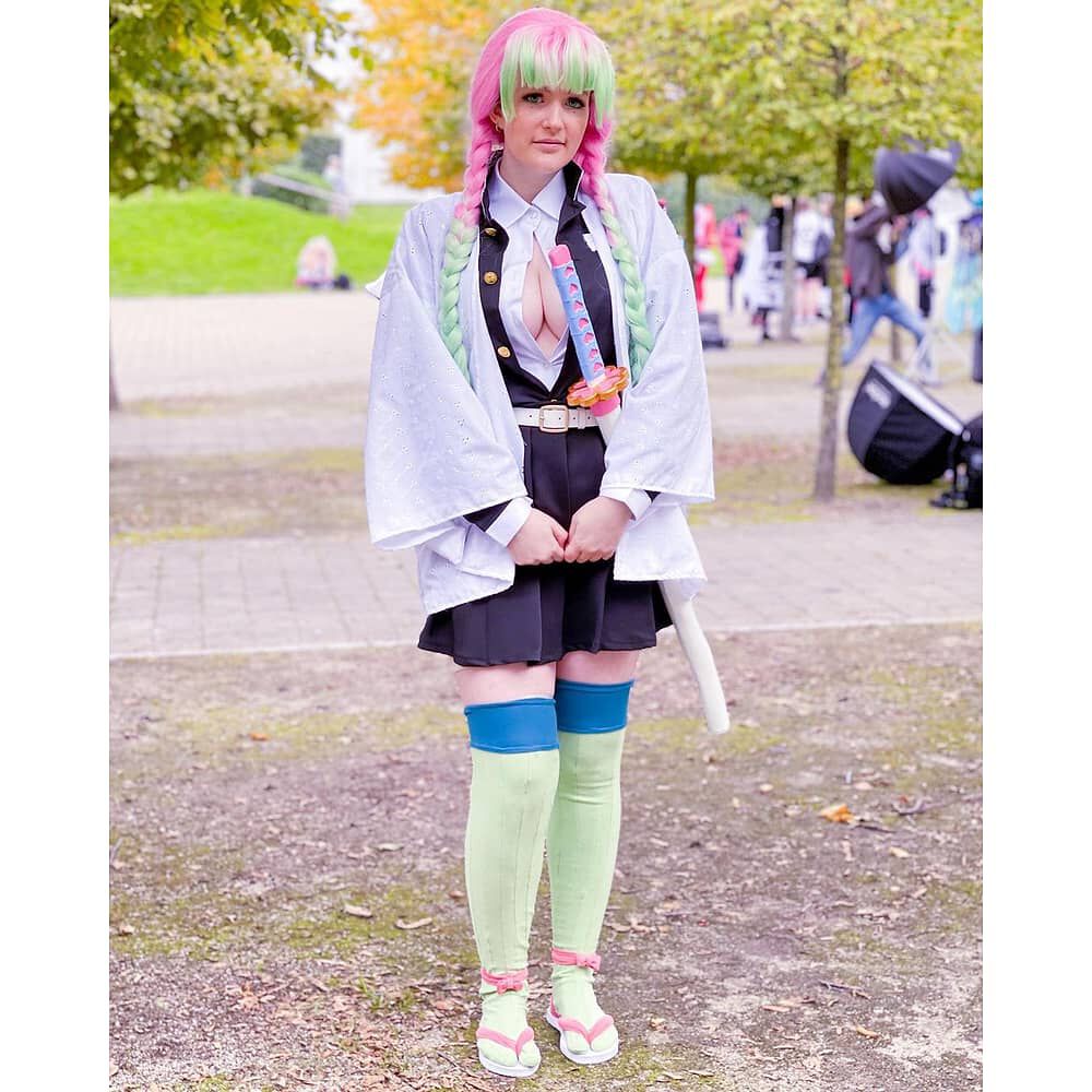 Espada Mitsuri Kanroji Pilar Cosplay Kimetsu No Yaiba image number 3.0