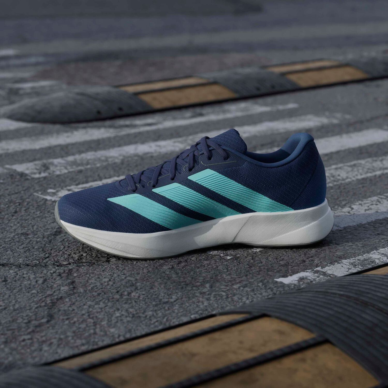 Zapatilla Running Hombre Adidas Duramo Rc2 M Morado image number 14.0