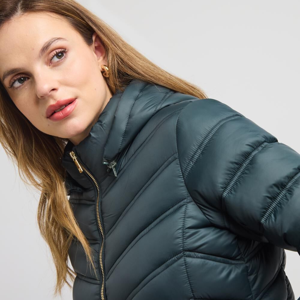 Parka Regular Cuello Alto Con Capucha Mujer Kimera image number 4.0