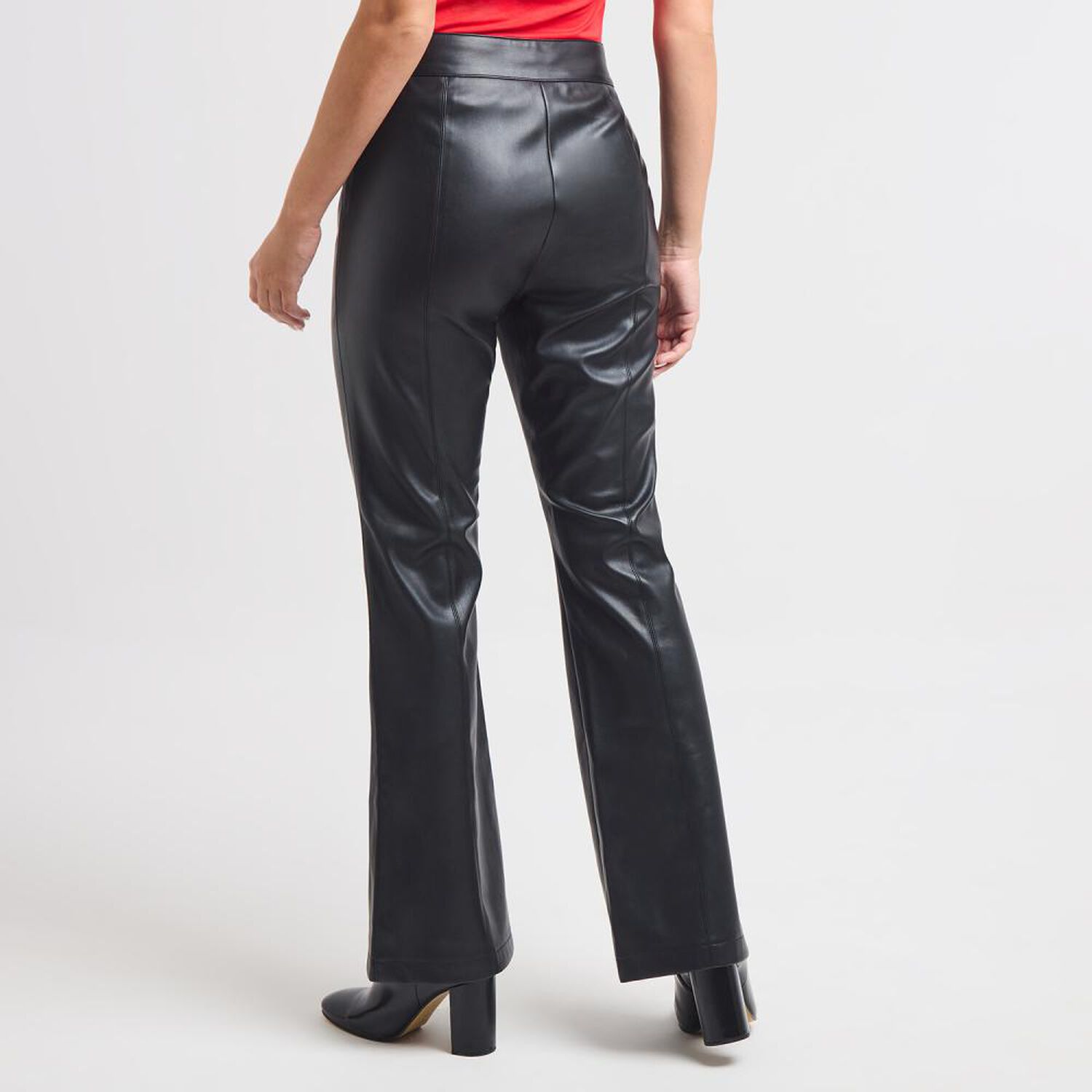Pantal&oacute;n Ecocuero Tiro Alto Flare Mujer Kimera image number 3.0