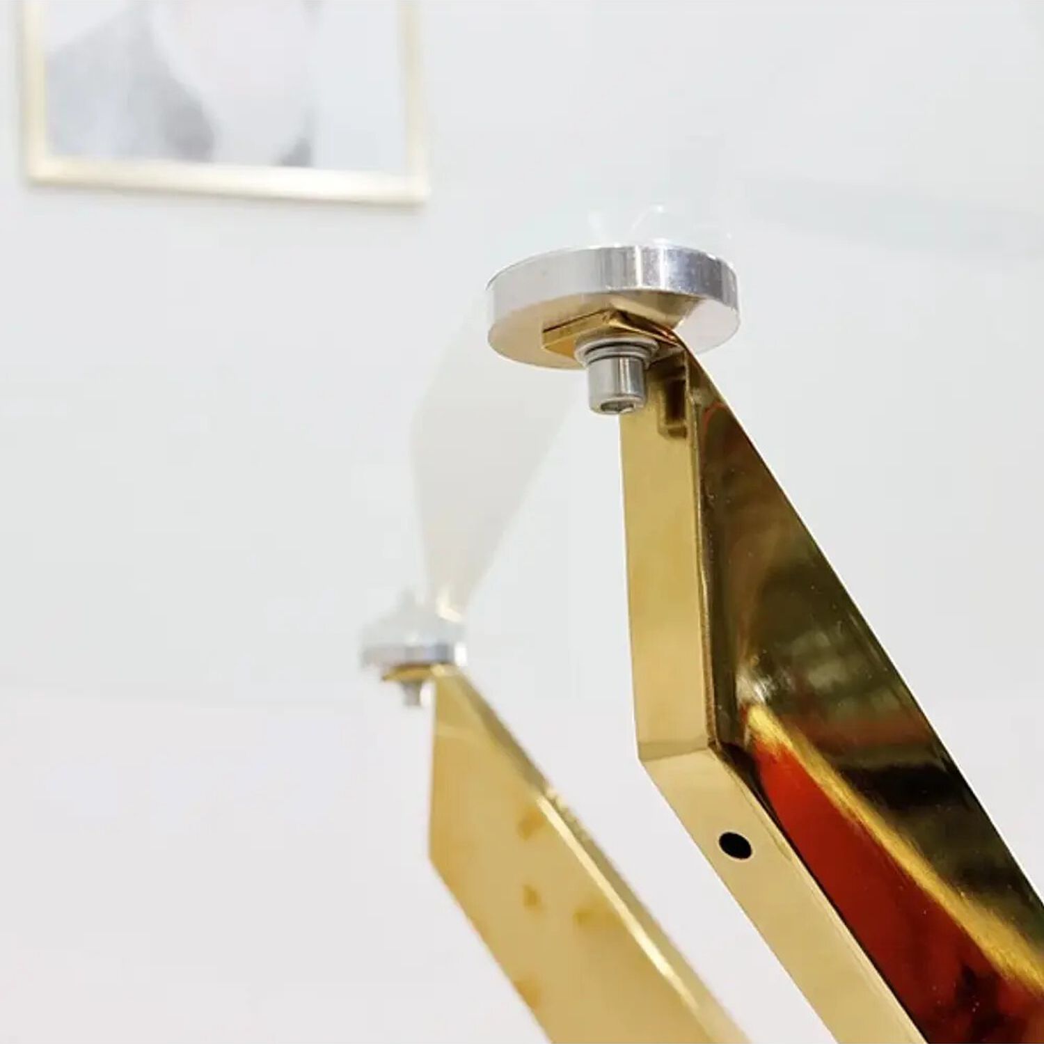 Mesa De Comedor Gold Redonda 120cms image number 3.0
