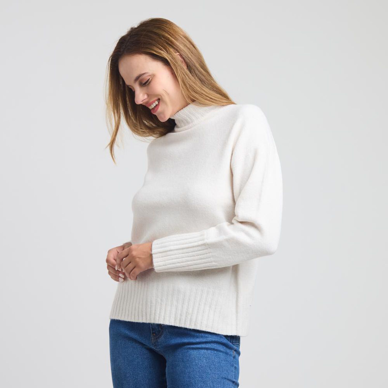 Sweater Regular Manga Larga Cuello Alto Mujer Kimera image number 2.0