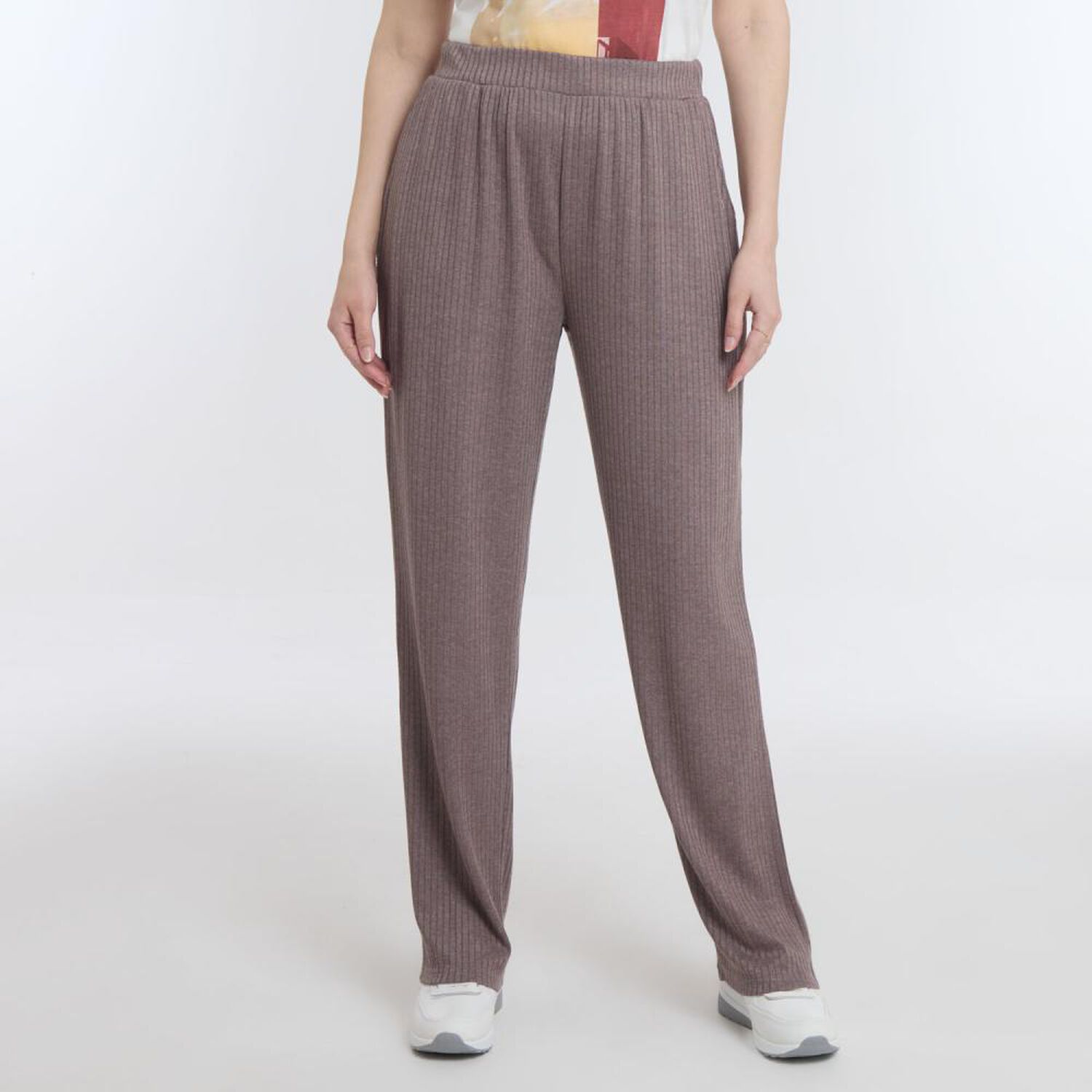 Pantal&oacute;n De Buzo Dise&ntilde;o Rib Tiro Medio Relax Mujer Geeps image number 0.0