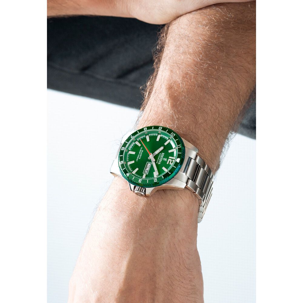 Reloj F20698/3 Festina Verde Hombre Calendario Titanium image number 2.0