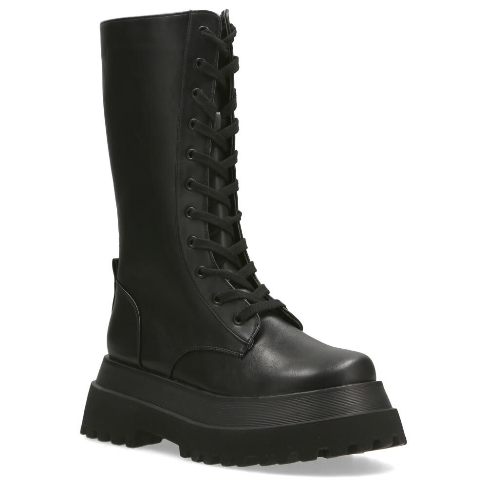 SWEATER ZIPPER + COMBAT BOOTS