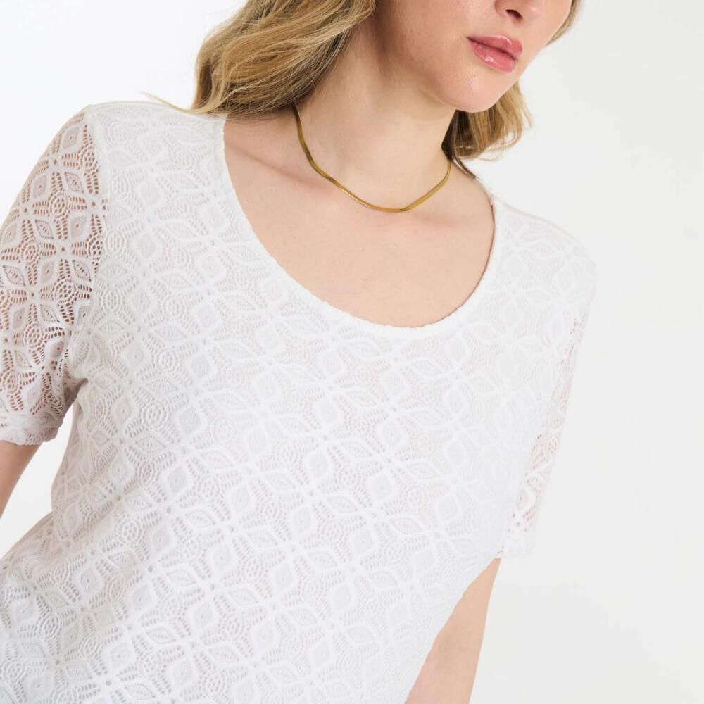 Polera Lace Delantero Manga Corta Cuello Redondo Mujer Geeps image number 4.0