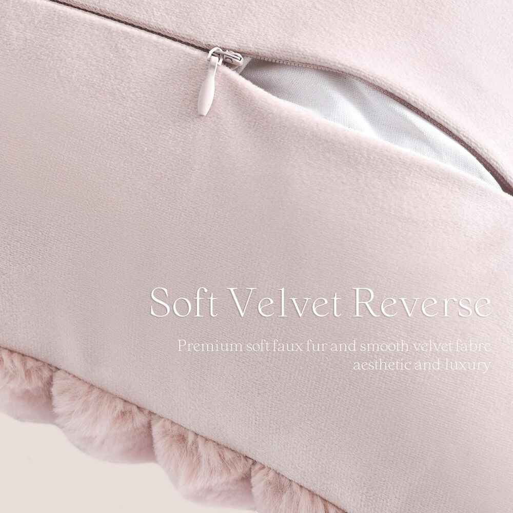 Pack De 02 Fundas De Coj&iacute;n Pelo De Conejo De Imitaci&oacute;n 45x45 Rosa image number 4.0