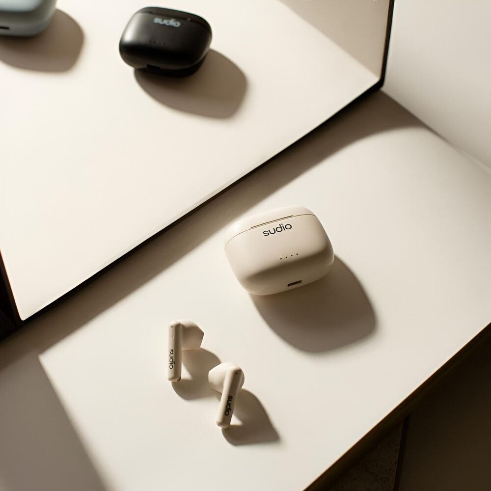 Aud&iacute;fonos Sudio Premium Line Earphones A1 Tws Midnight White image number 6.0