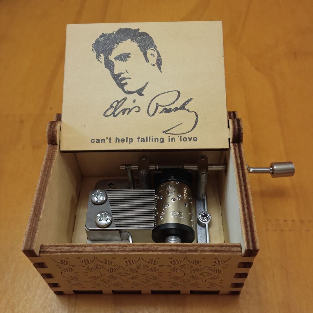 Caja Musical Elvis Presley Can't Help Falling In Love image number 5.0