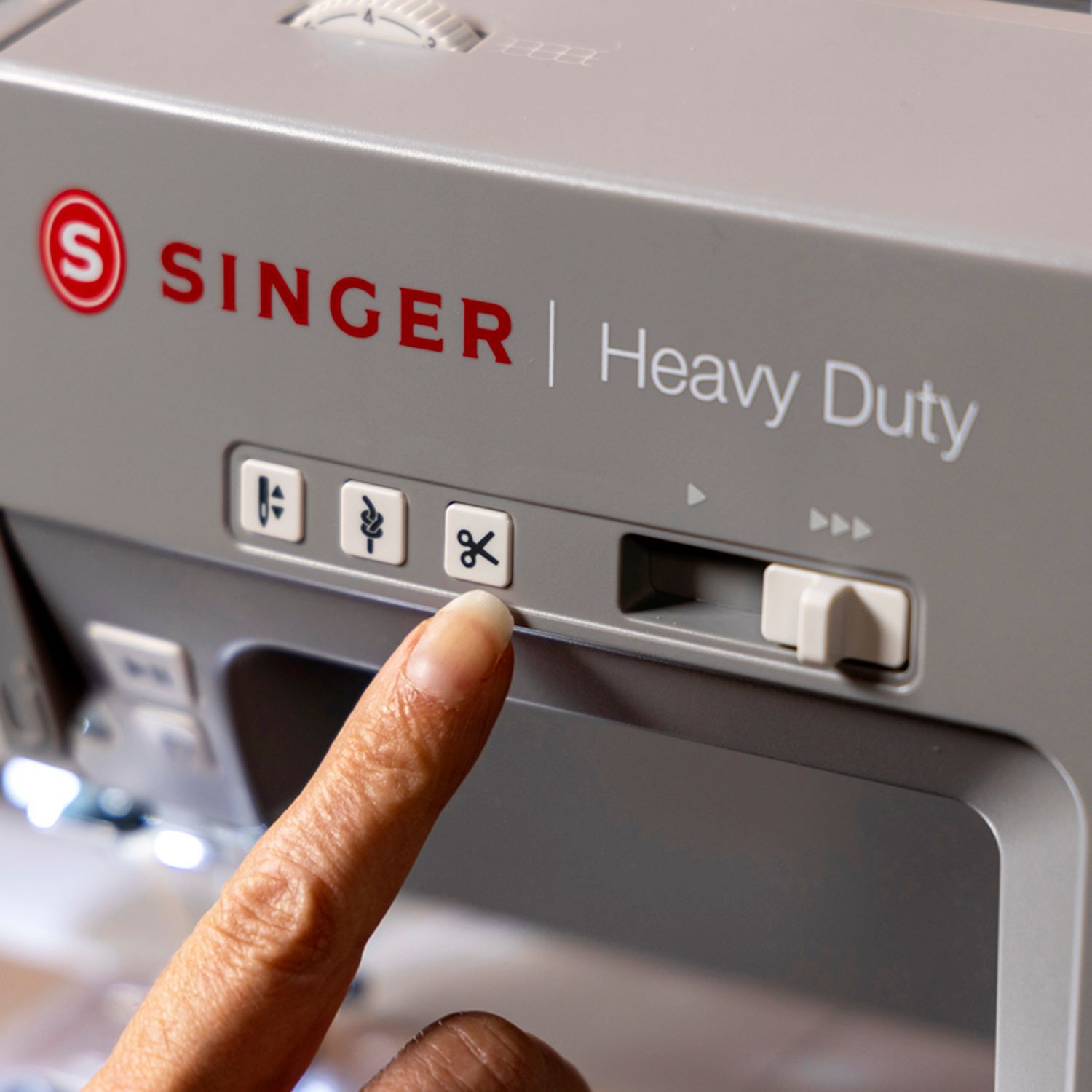 M&aacute;quina De Coser Singer Heavy Duty Hd6805c Computarizada image number 7.0