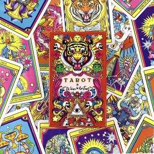 Tarot De El Dios De Los Tres En Espa&ntilde;ol