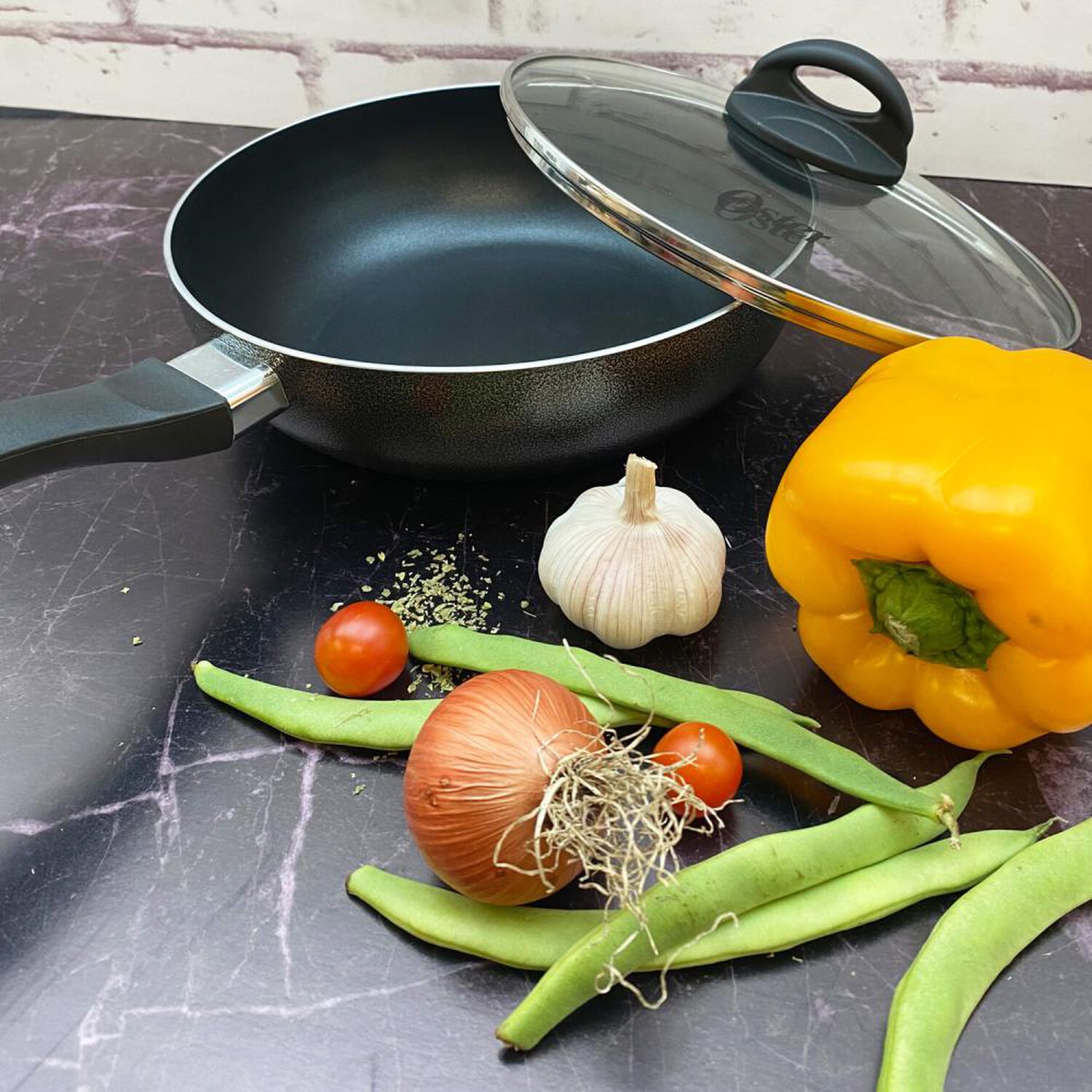Wok Aluminio Con Tapa Clairborne Oster /  24 Cm / 2 Piezas image number 2.0