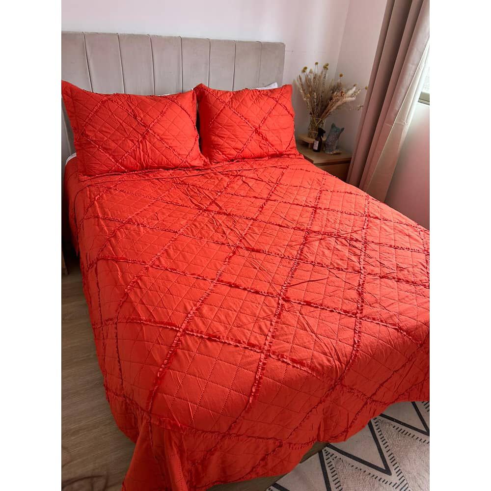 Cubrecama King Microfibra Con Vuelos Naranjo image number 1.0