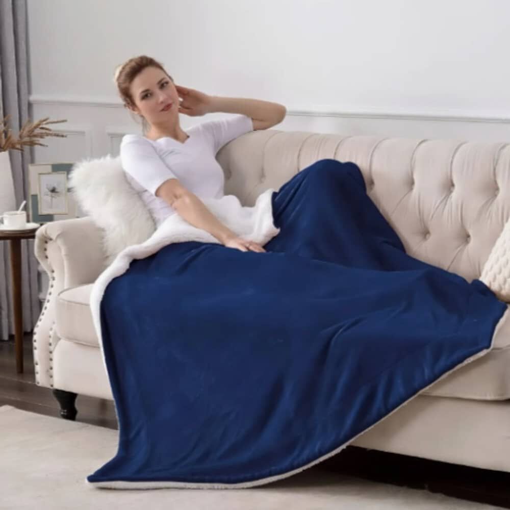 Frazada Con Chiporro Color Azul image number 2.0